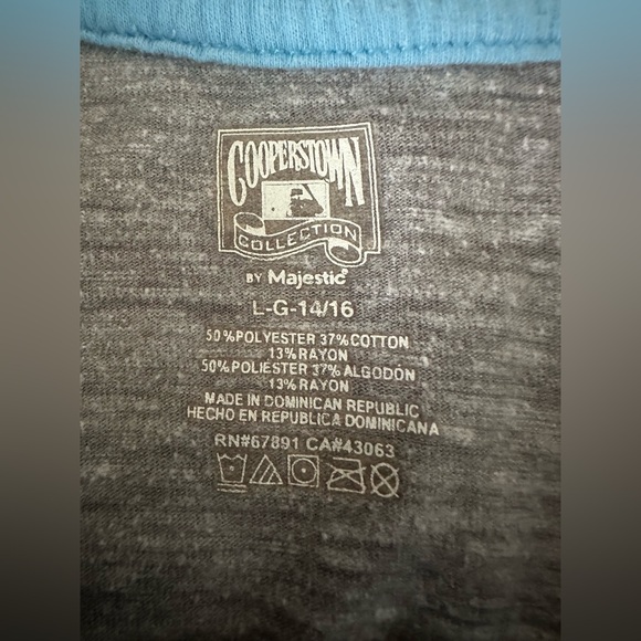 Boys Philadelphia Phillies Raglan Cooperstown collection by Majestic size Large - Picture 3 of 4